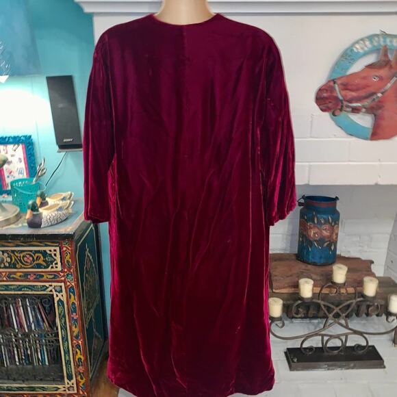 VINTAGE BURGUNDY VELVET OPERA COAT JACKET - Picture 3 of 7